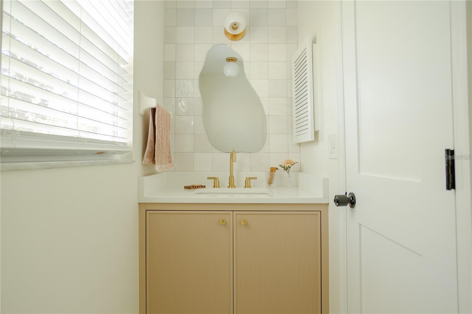 Image 23 of 34 For 2337 Ixora Avenue