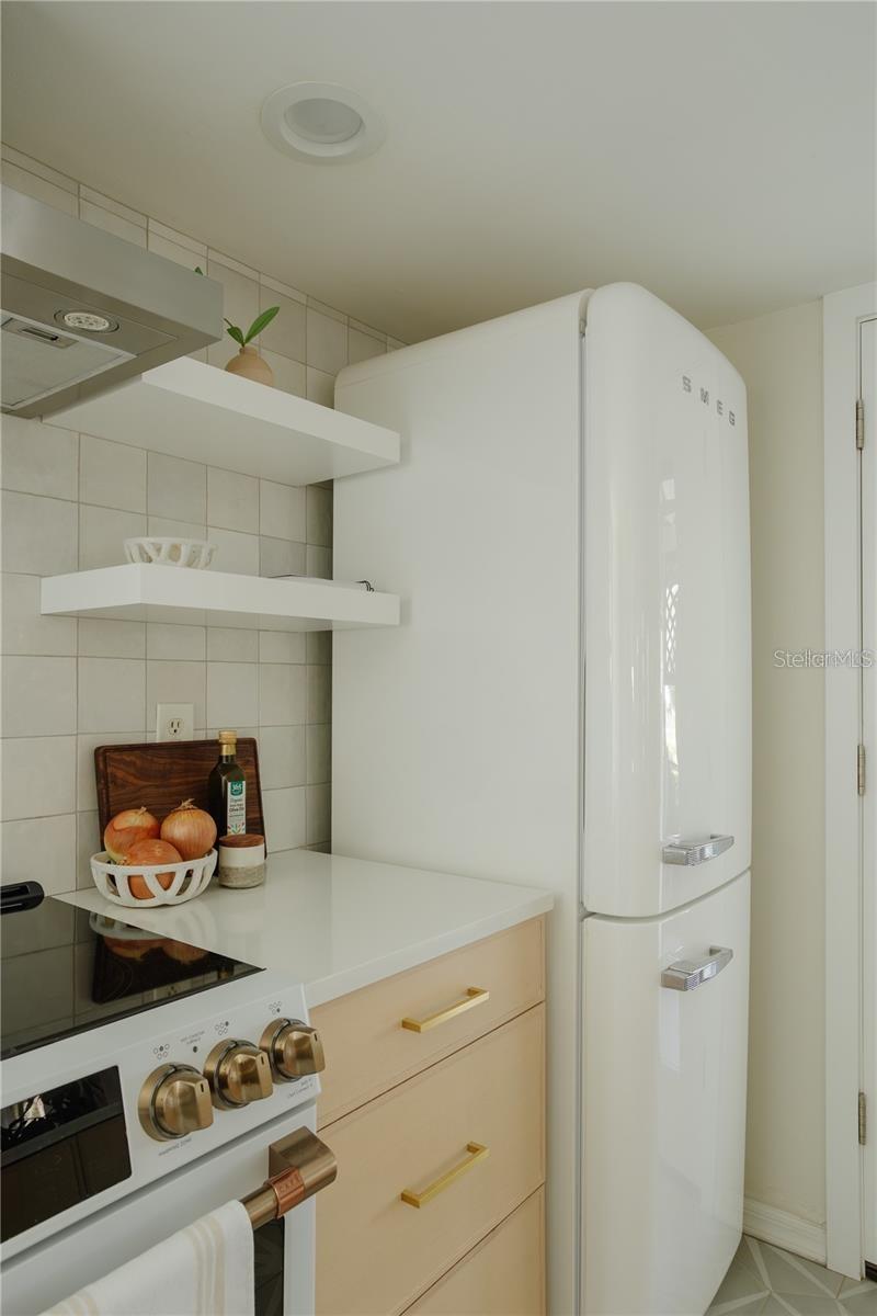 Image 8 of 34 For 2337 Ixora Avenue