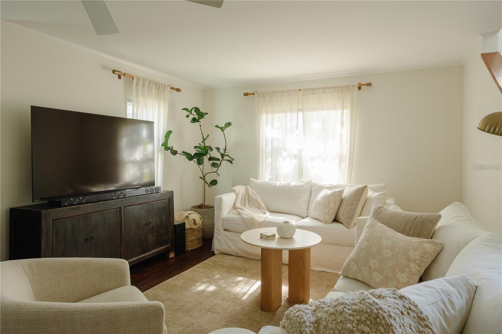 Image 9 of 34 For 2337 Ixora Avenue