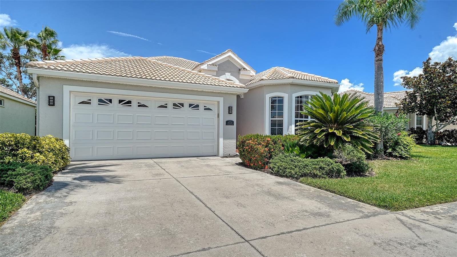 Details for 4220 Miriana Way, SARASOTA, FL 34233