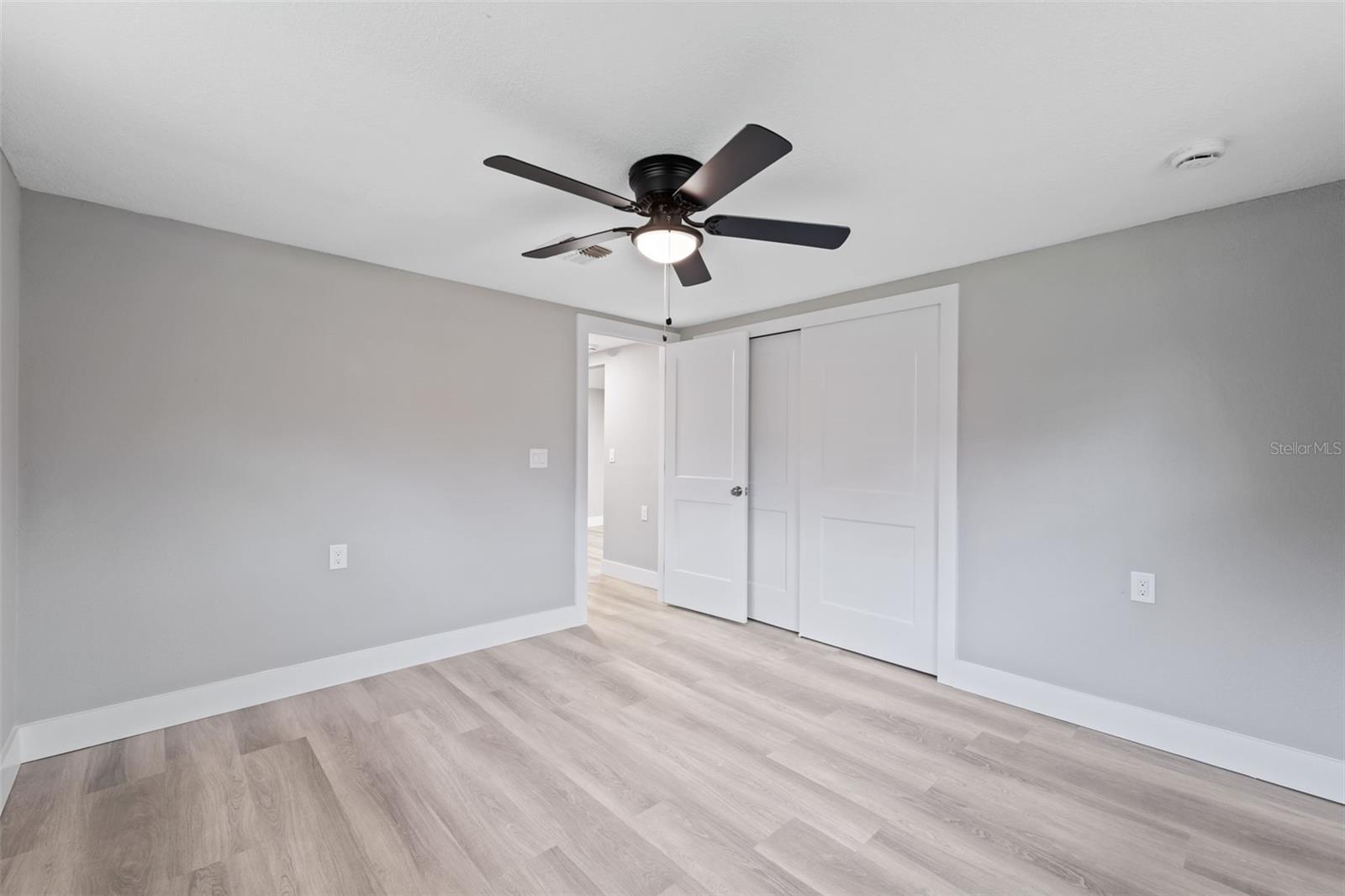 Image 19 of 34 For 8030 Gulf Way