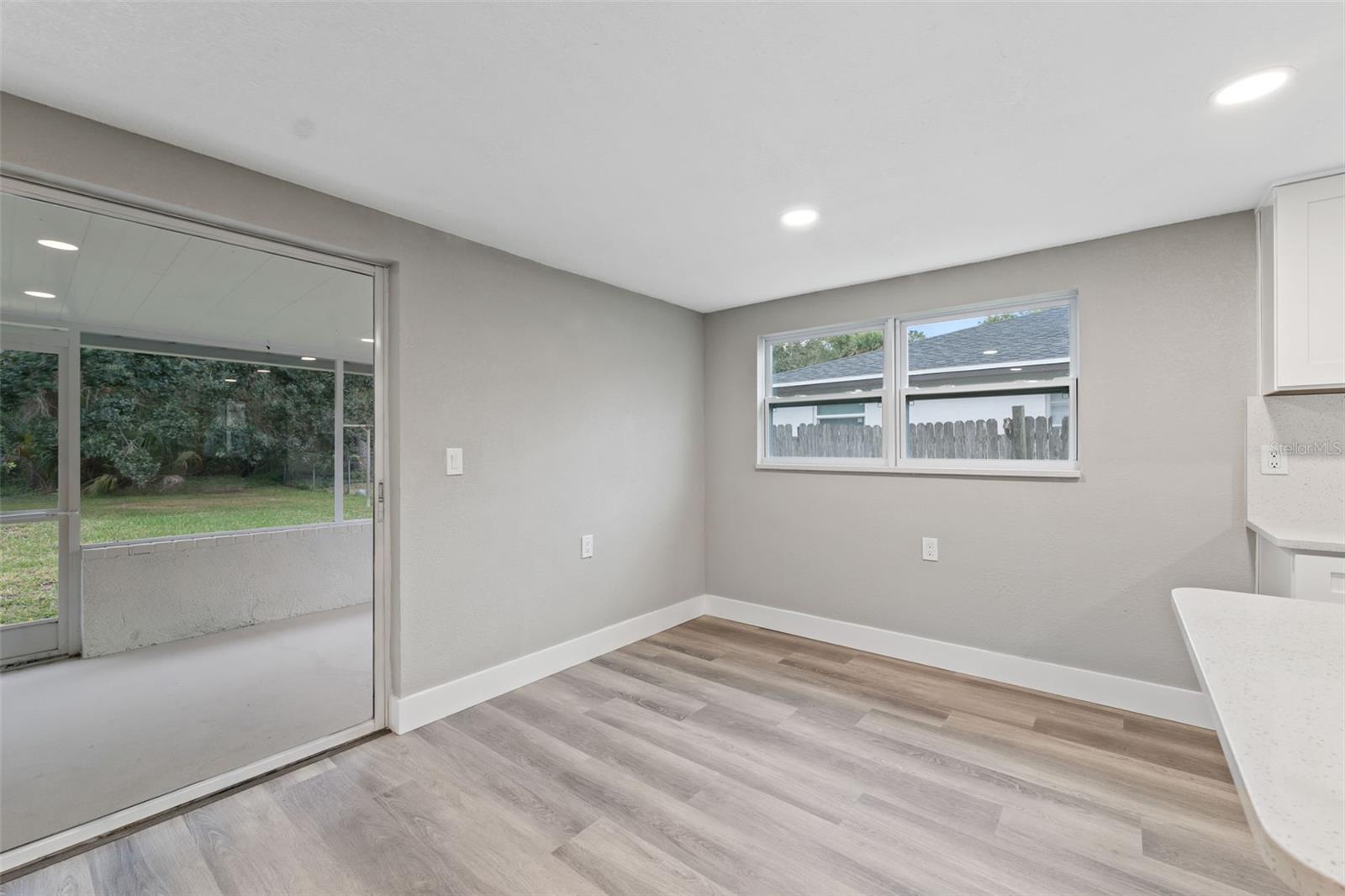 Image 20 of 34 For 8030 Gulf Way