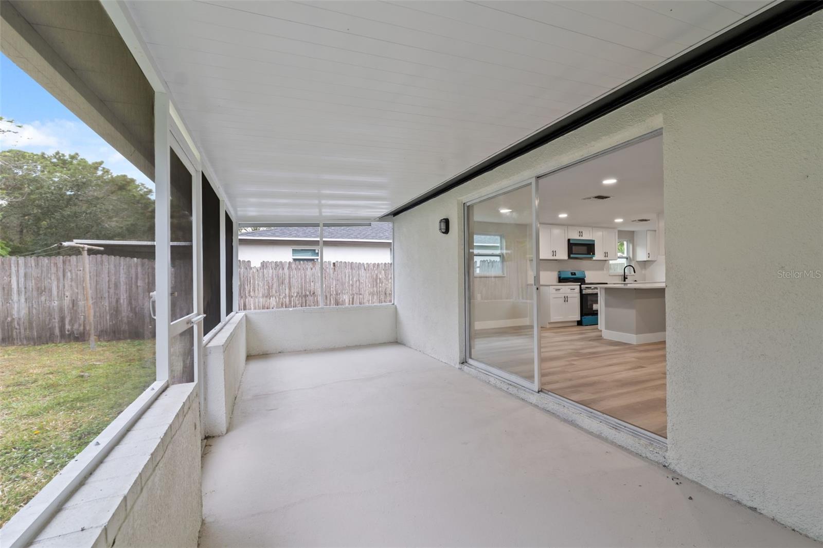 Image 23 of 34 For 8030 Gulf Way