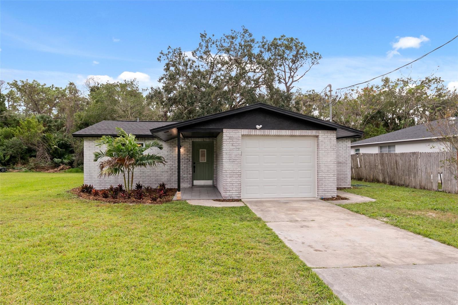 Image 27 of 34 For 8030 Gulf Way