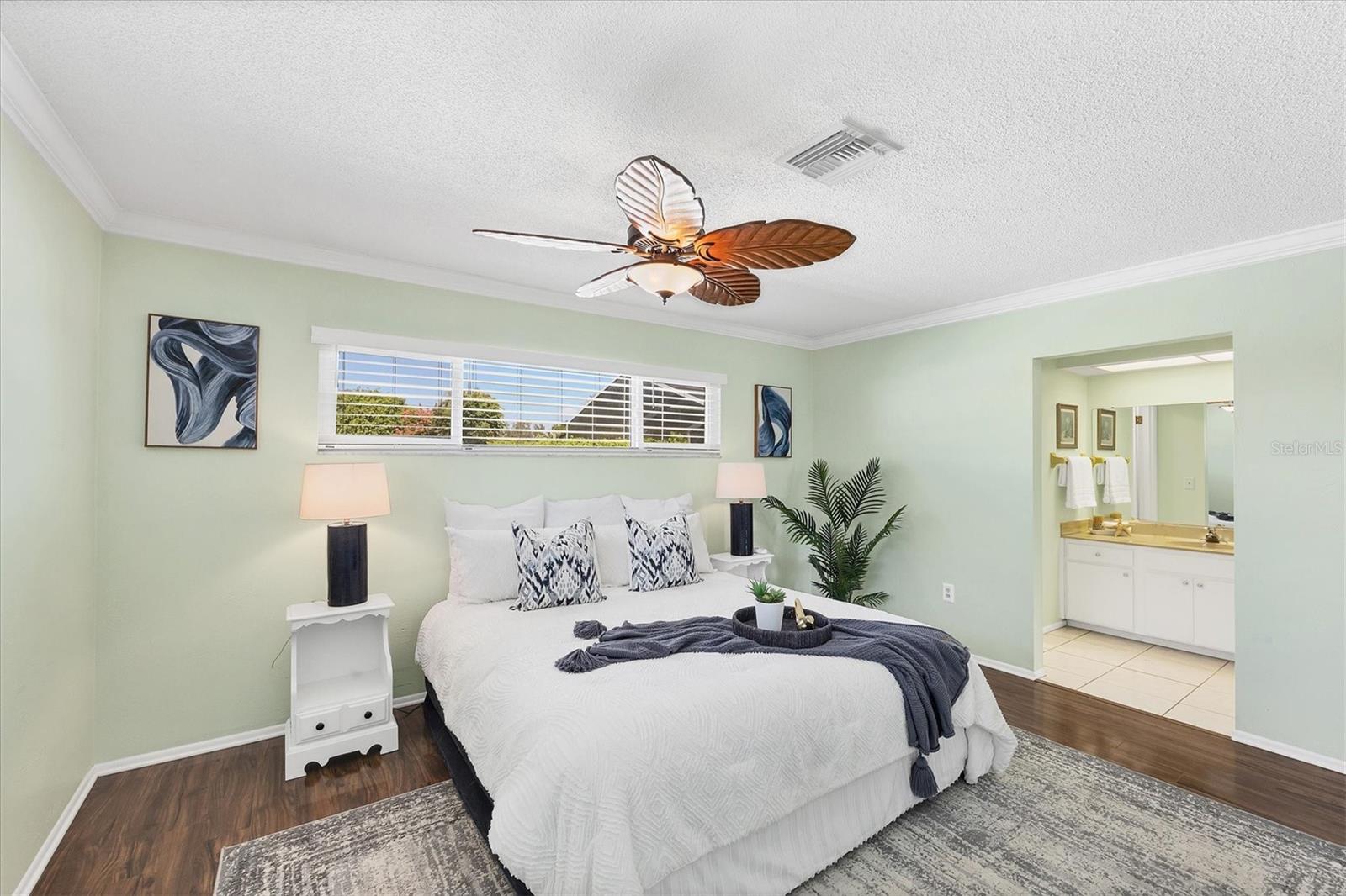 Image 13 of 40 For 205 Giotto Drive