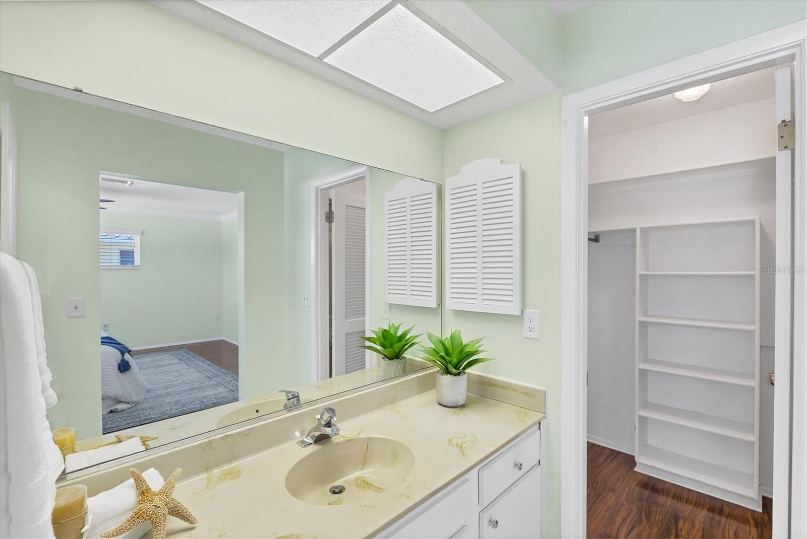 Image 15 of 40 For 205 Giotto Drive