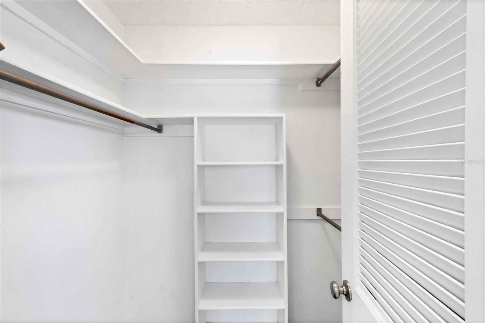 Image 17 of 40 For 205 Giotto Drive