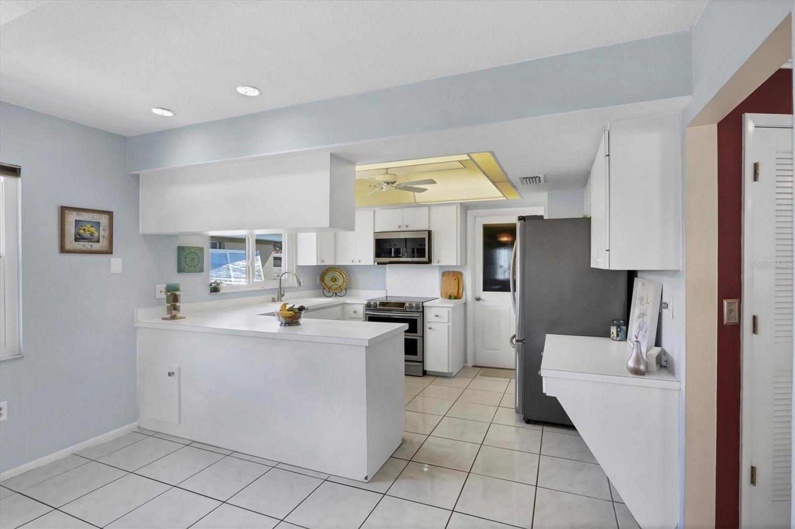 Image 7 of 40 For 205 Giotto Drive