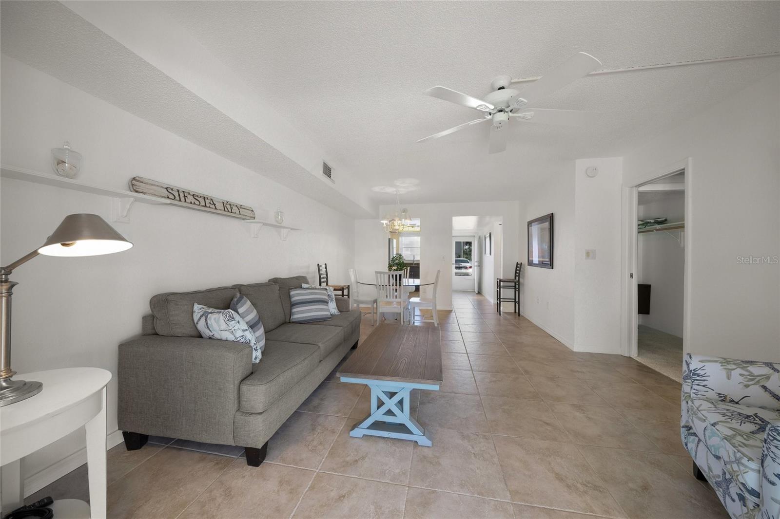 Image 17 of 56 For 9200 Midnight Pass Road 17