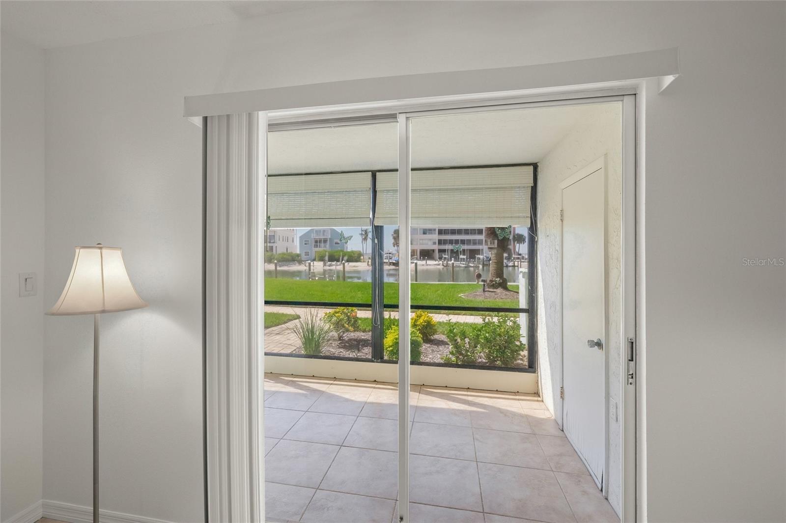 Image 27 of 56 For 9200 Midnight Pass Road 17