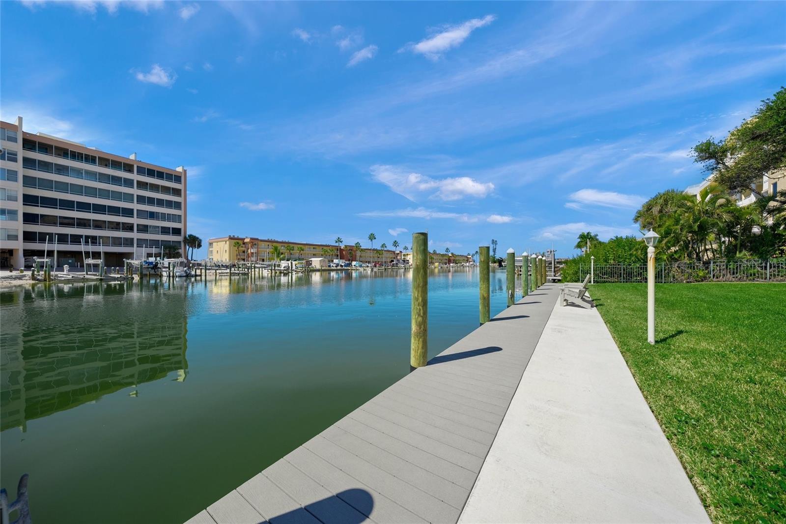 Image 34 of 56 For 9200 Midnight Pass Road 17