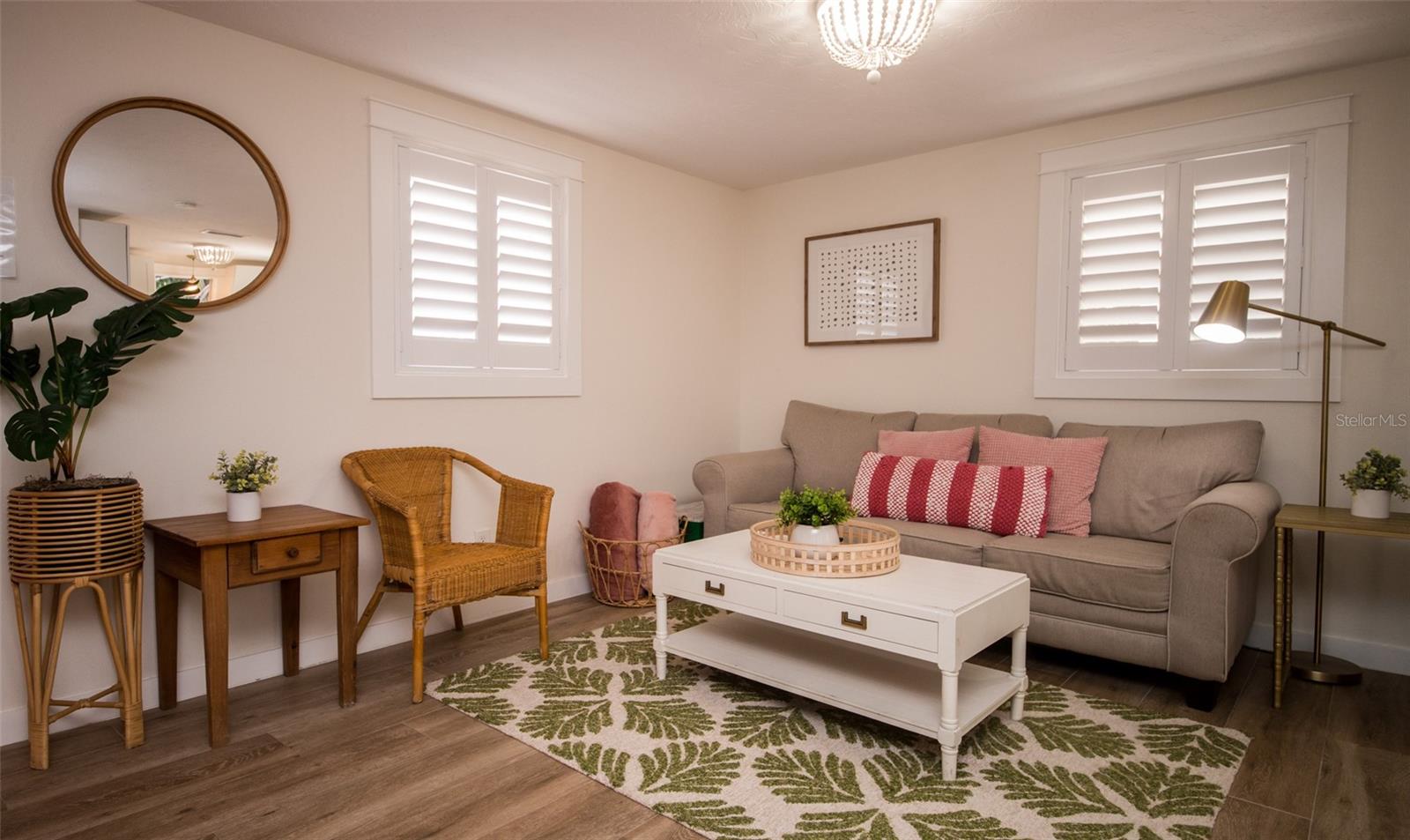 Image 10 of 36 For 1805 Ivanhoe Street