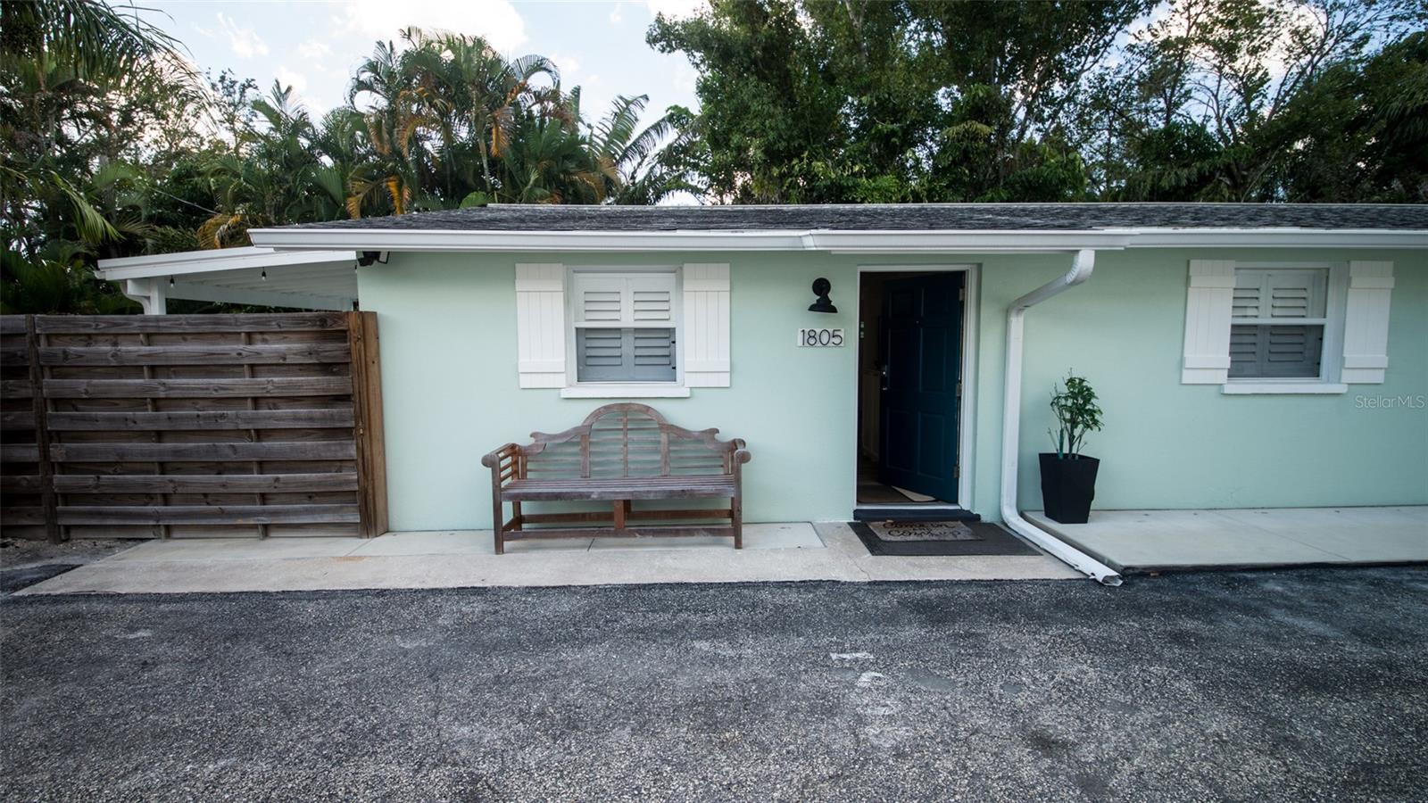 Image 3 of 36 For 1805 Ivanhoe Street