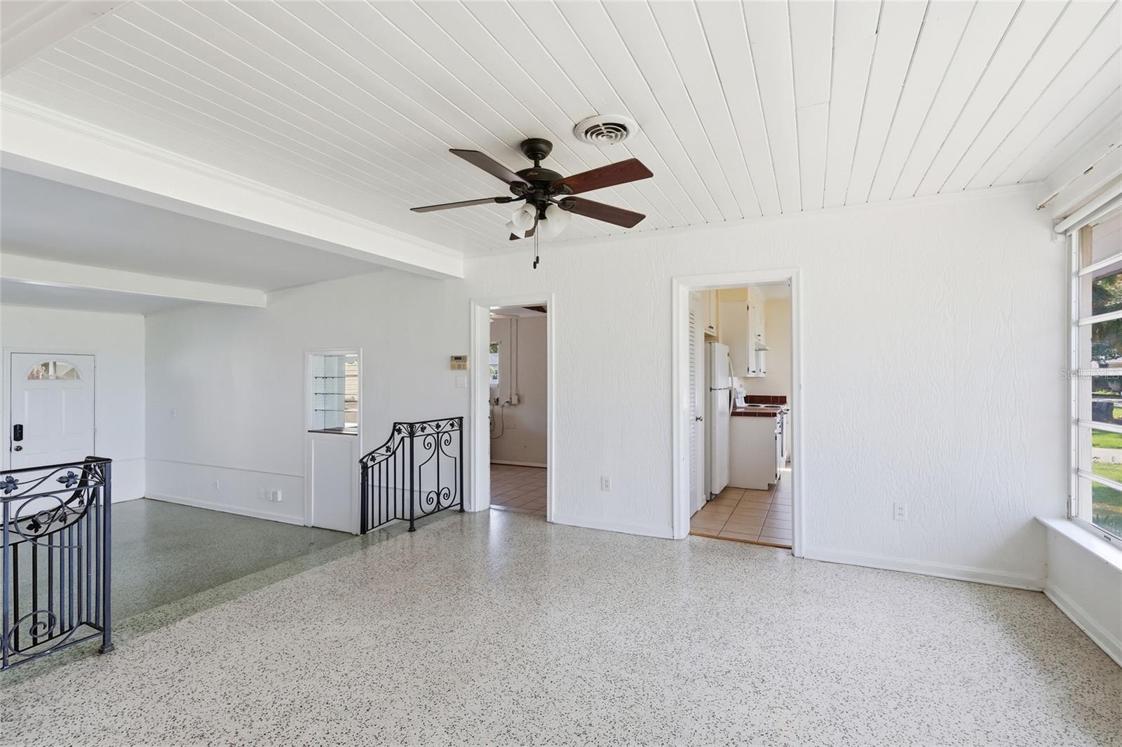 Image 12 of 35 For 6240 Uplands Boulevard