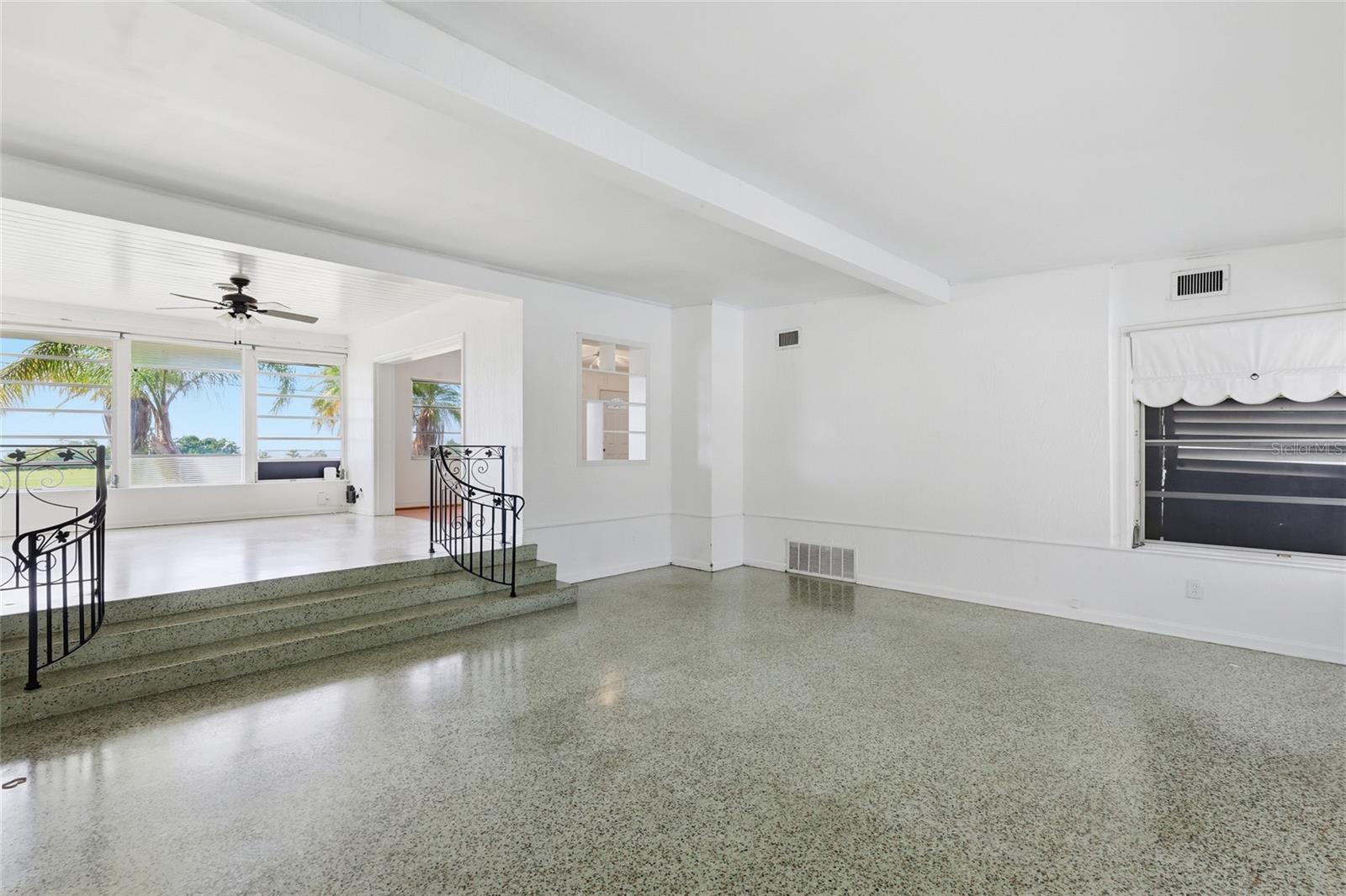 Image 16 of 35 For 6240 Uplands Boulevard