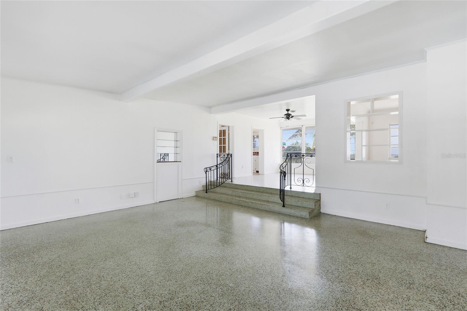 Image 17 of 35 For 6240 Uplands Boulevard