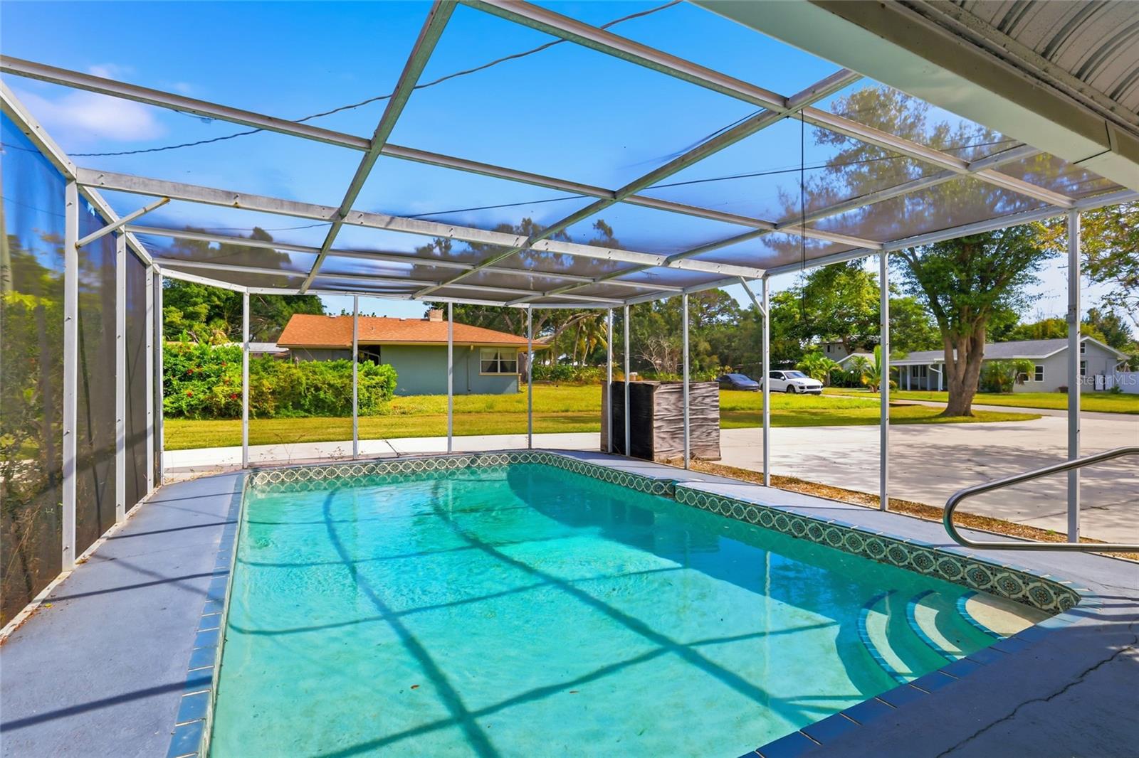 Image 7 of 35 For 6240 Uplands Boulevard