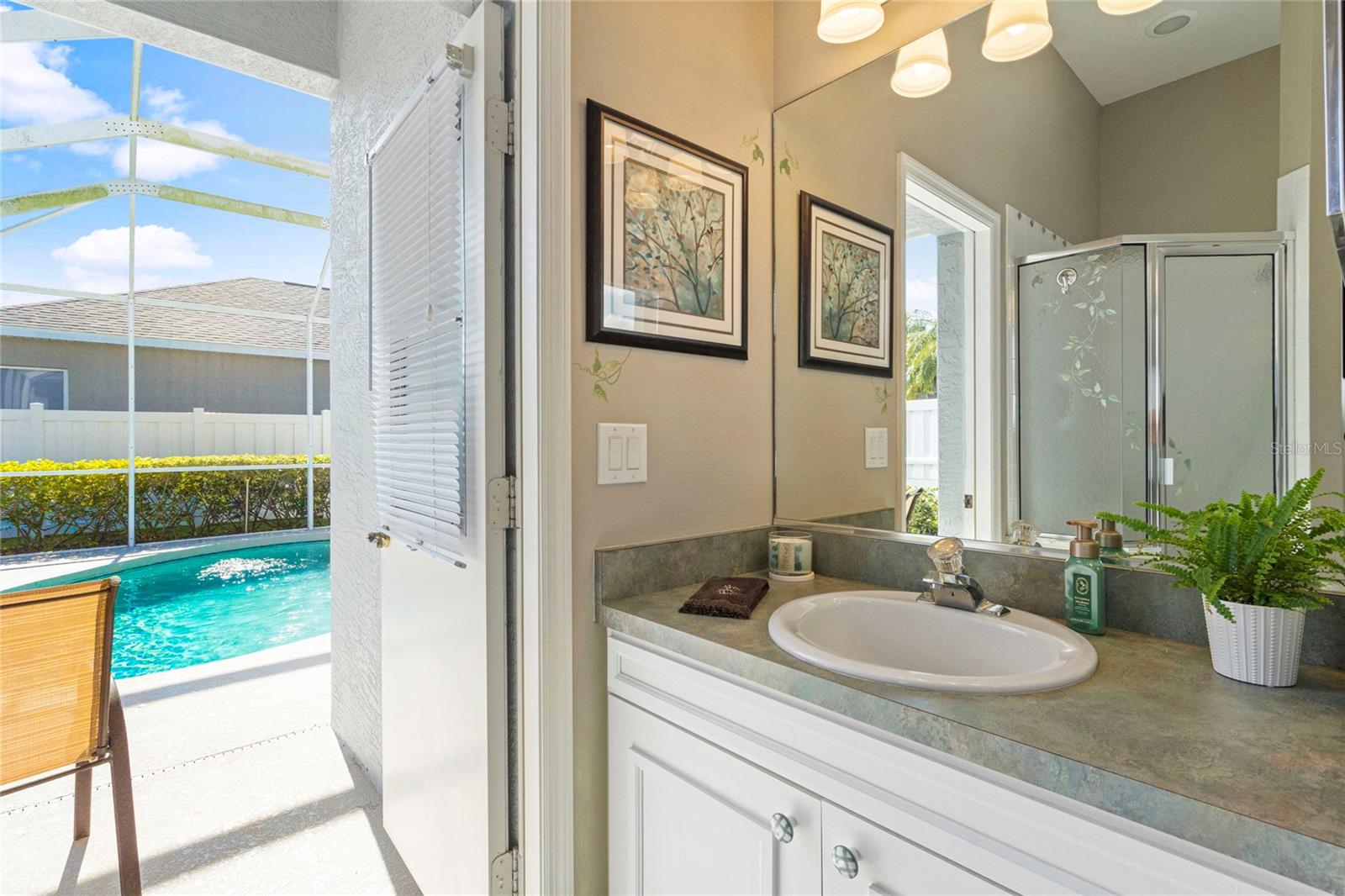 Image 24 of 35 For 10043 Reagan Dairy Trail