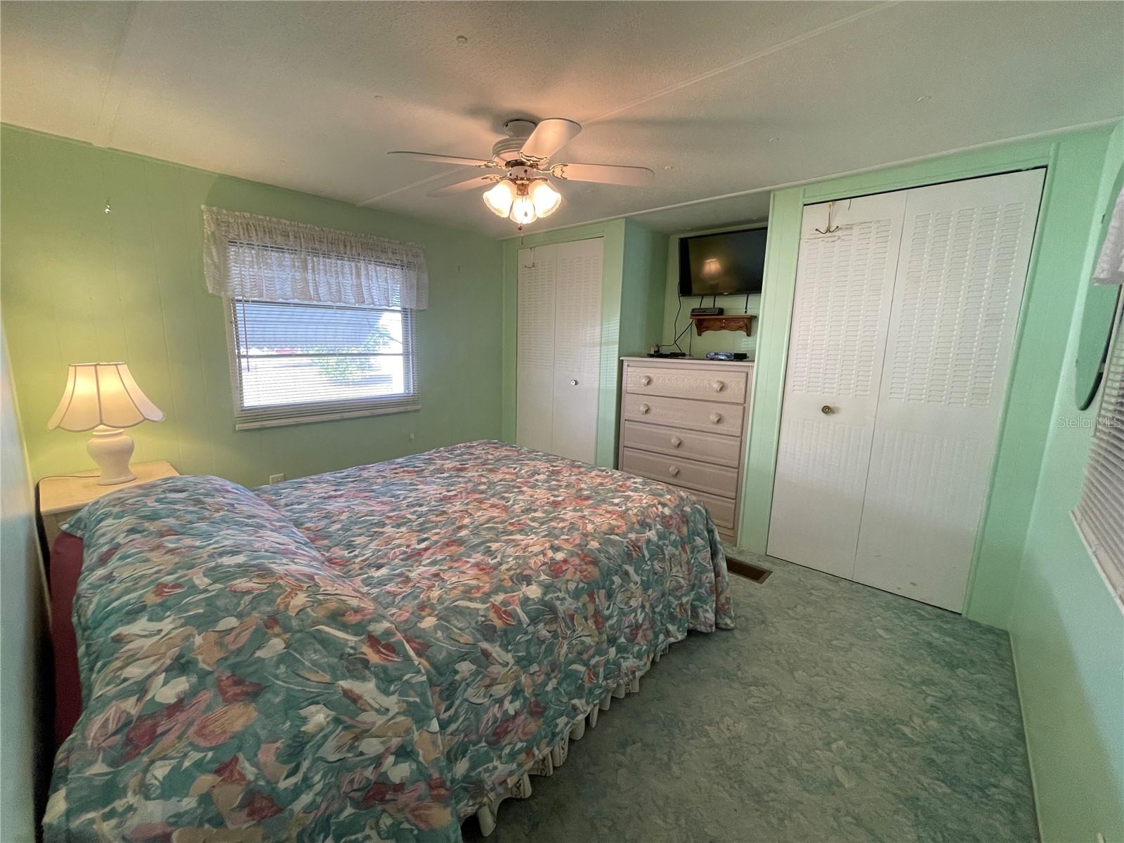 Image 18 of 57 For 504 49th C Avenue Drive E