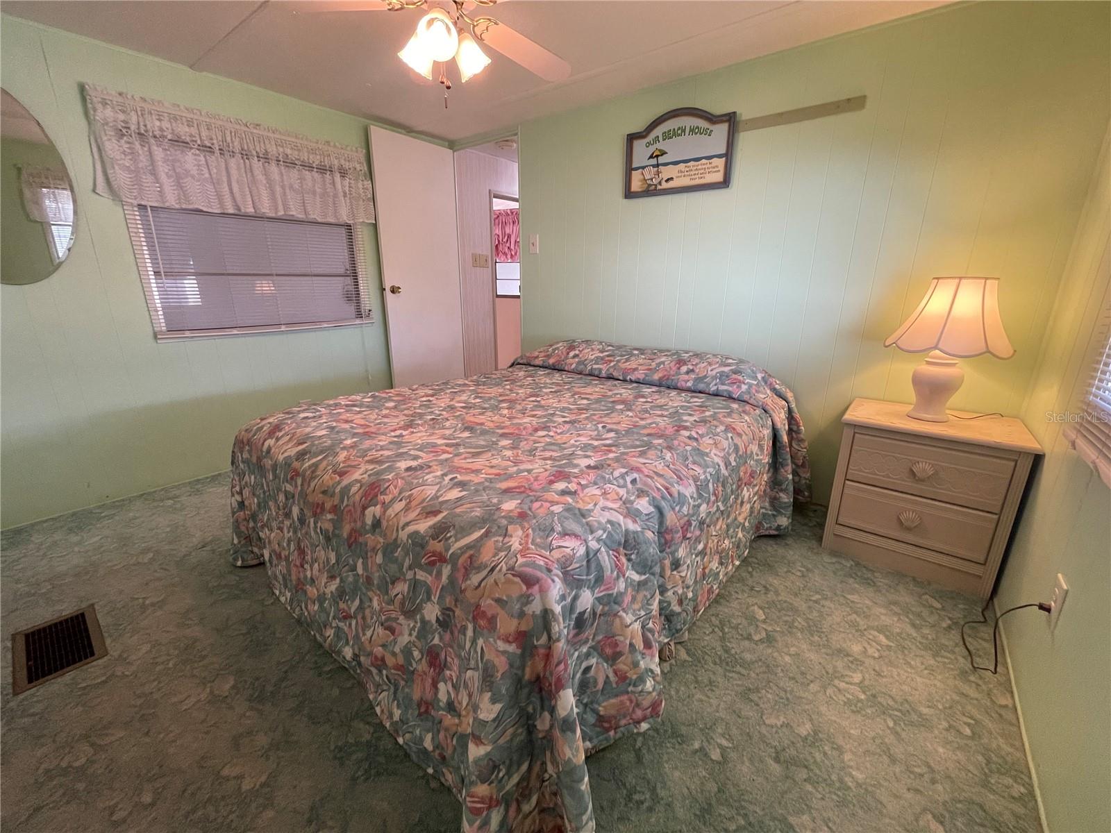 Image 20 of 57 For 504 49th C Avenue Drive E