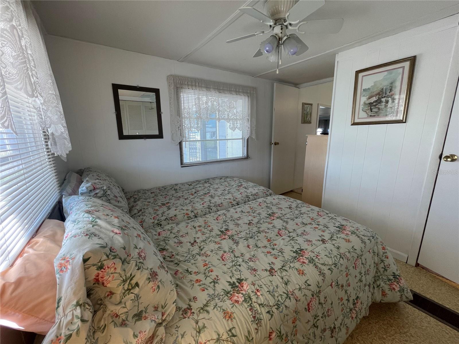 Image 24 of 57 For 504 49th C Avenue Drive E