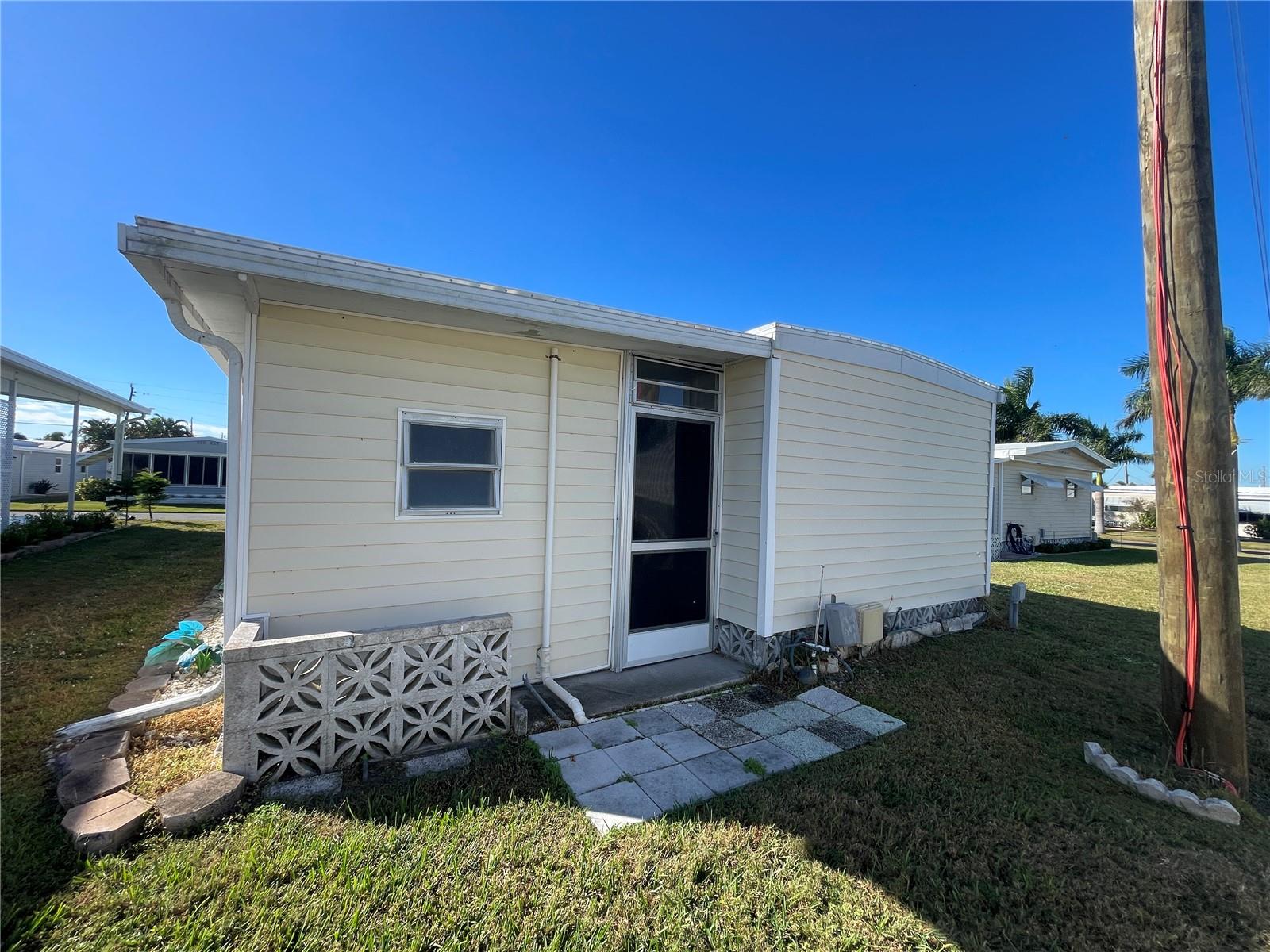 Image 38 of 57 For 504 49th C Avenue Drive E