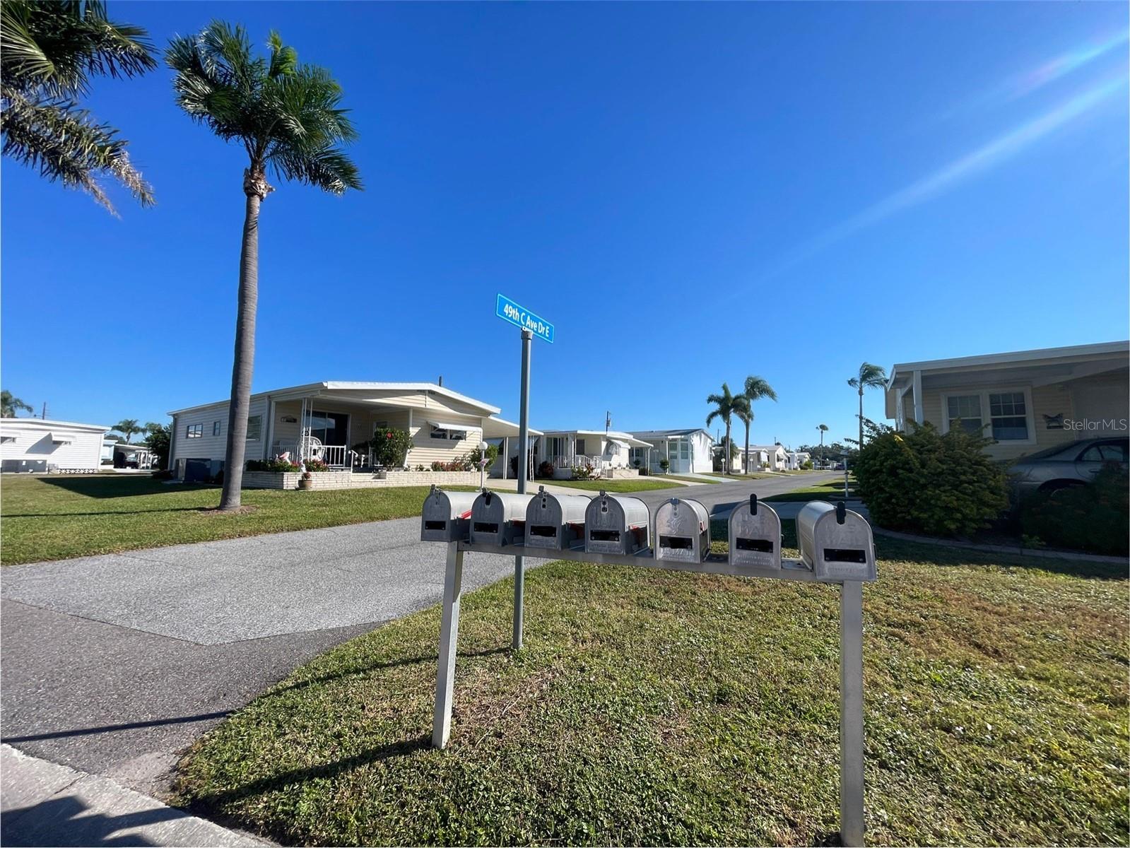 Image 43 of 57 For 504 49th C Avenue Drive E