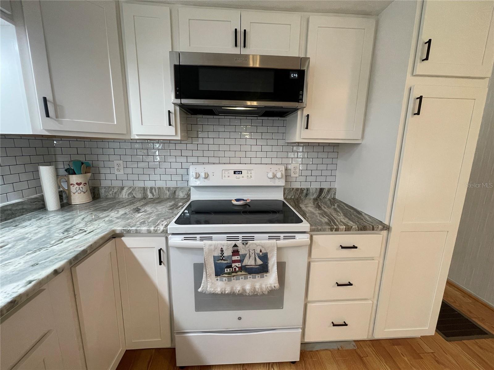 Image 5 of 57 For 504 49th C Avenue Drive E