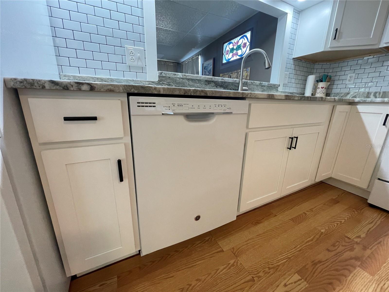 Image 7 of 57 For 504 49th C Avenue Drive E