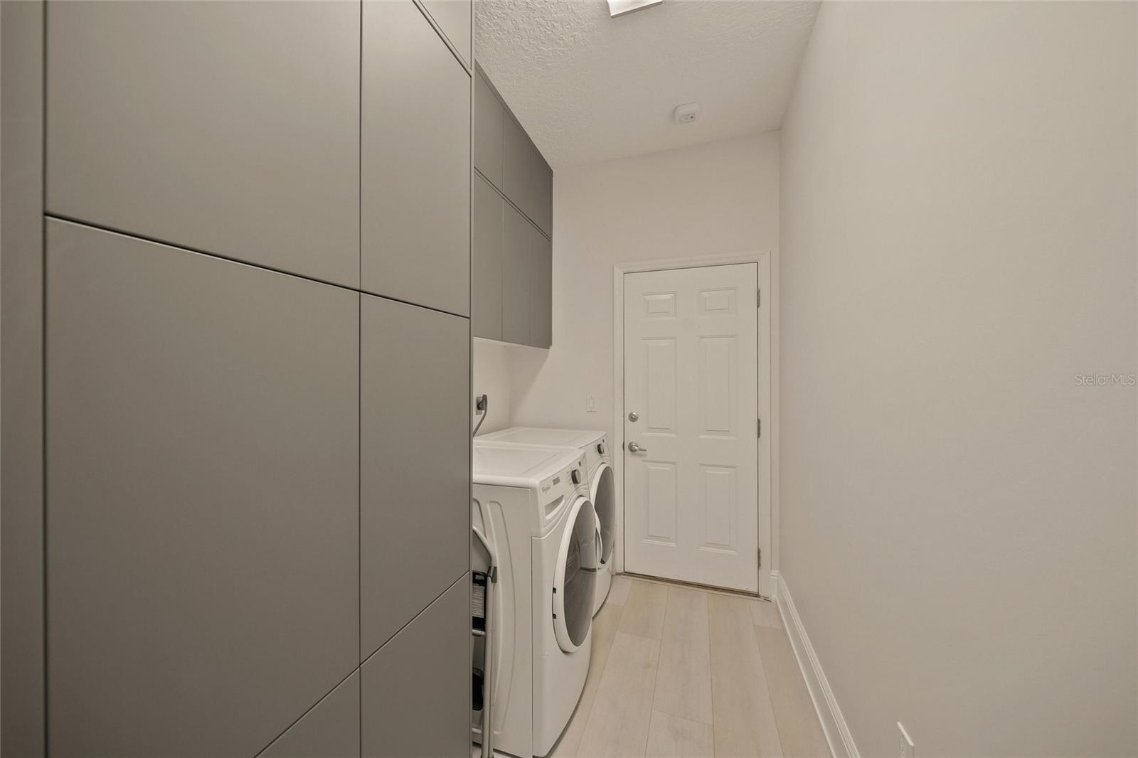 Image 38 of 74 For 6660 Saint James Crossing