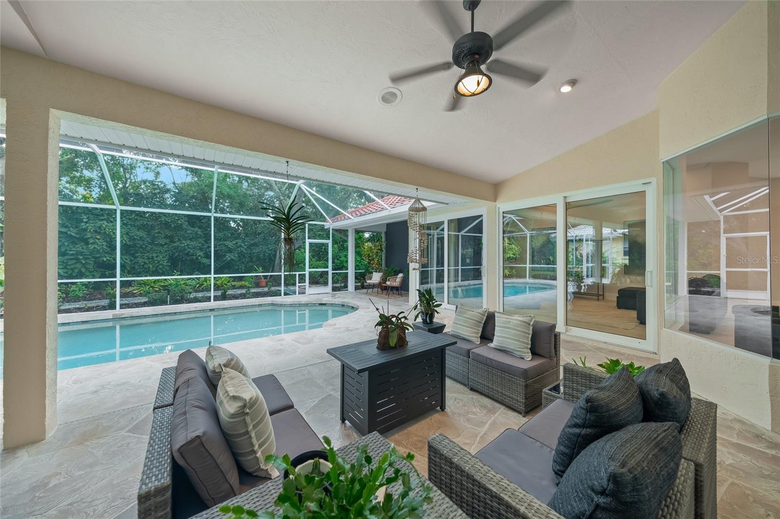 Image 40 of 74 For 6660 Saint James Crossing