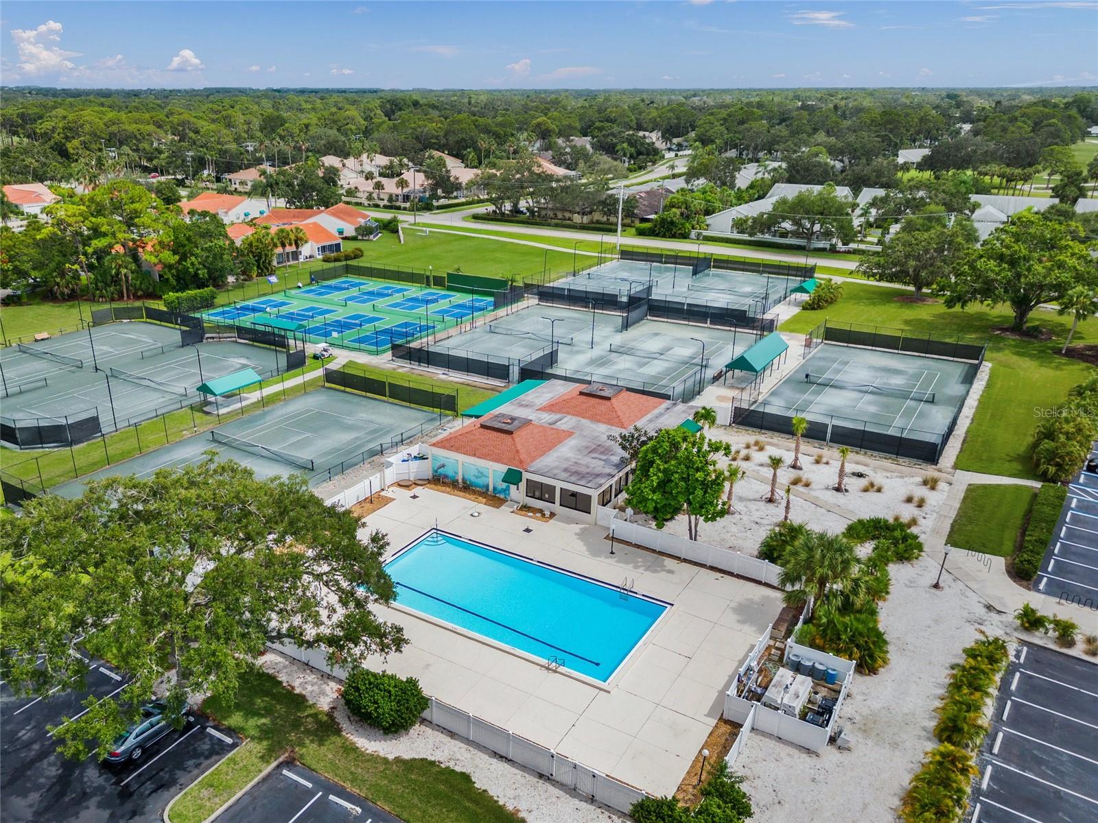 Image 55 of 74 For 6660 Saint James Crossing