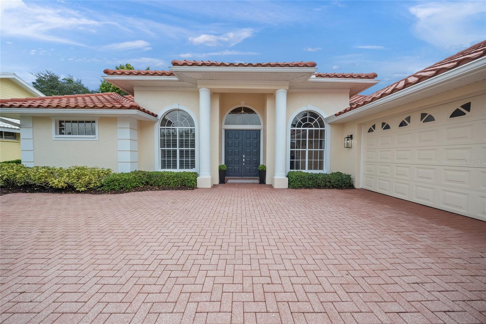 Image 7 of 74 For 6660 Saint James Crossing