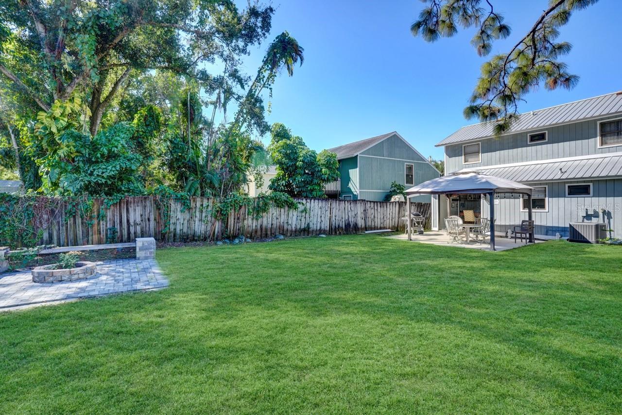 Image 28 of 40 For 4021 Olive Avenue