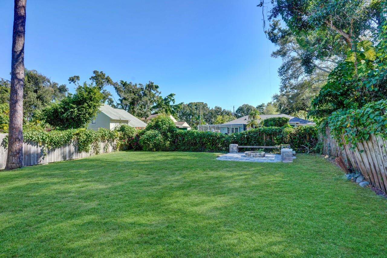 Image 29 of 40 For 4021 Olive Avenue