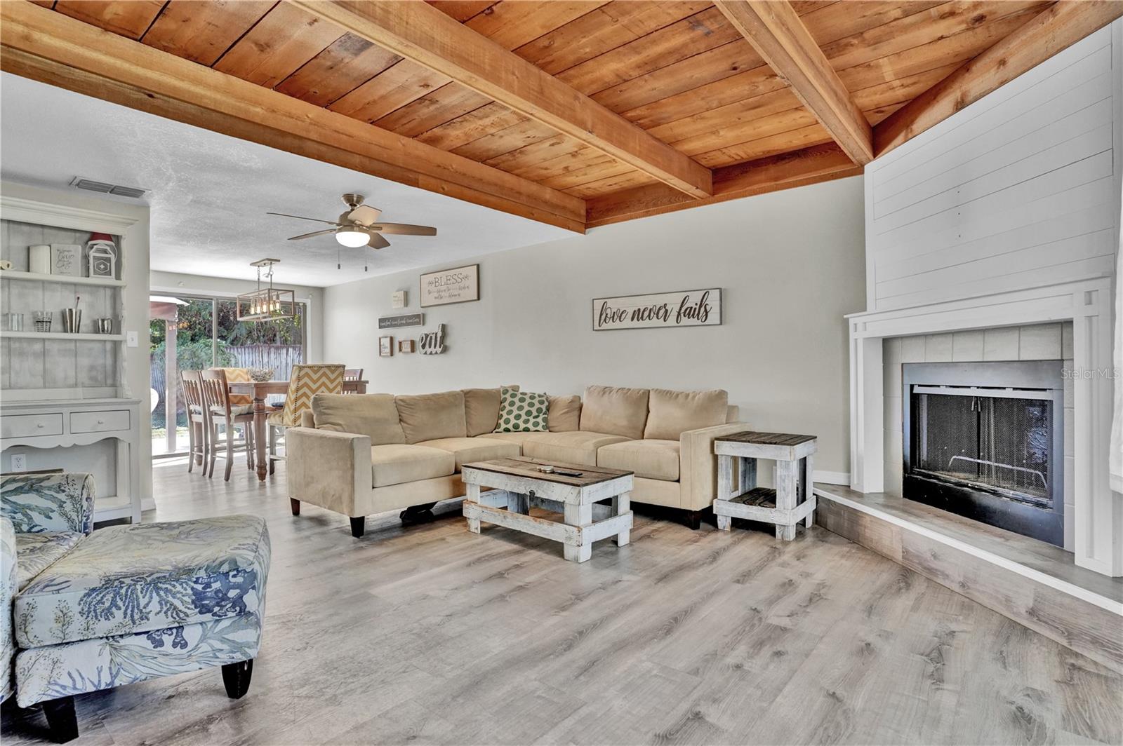 Image 5 of 40 For 4021 Olive Avenue