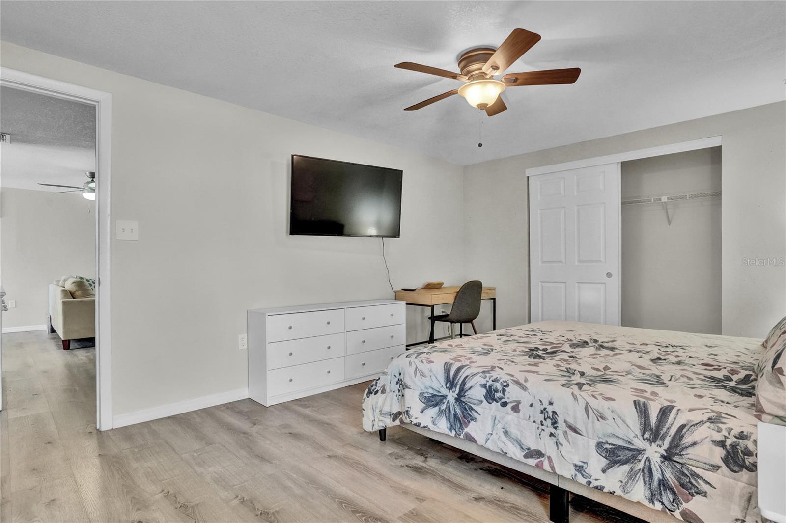 Image 9 of 40 For 4021 Olive Avenue