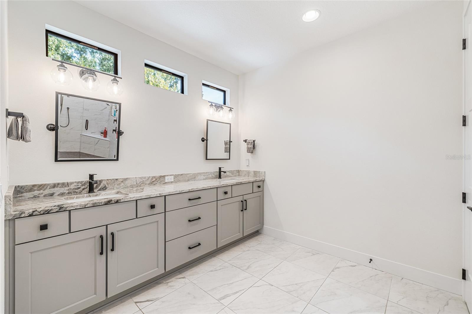 Image 26 of 67 For 12605 Eagles Entry Drive