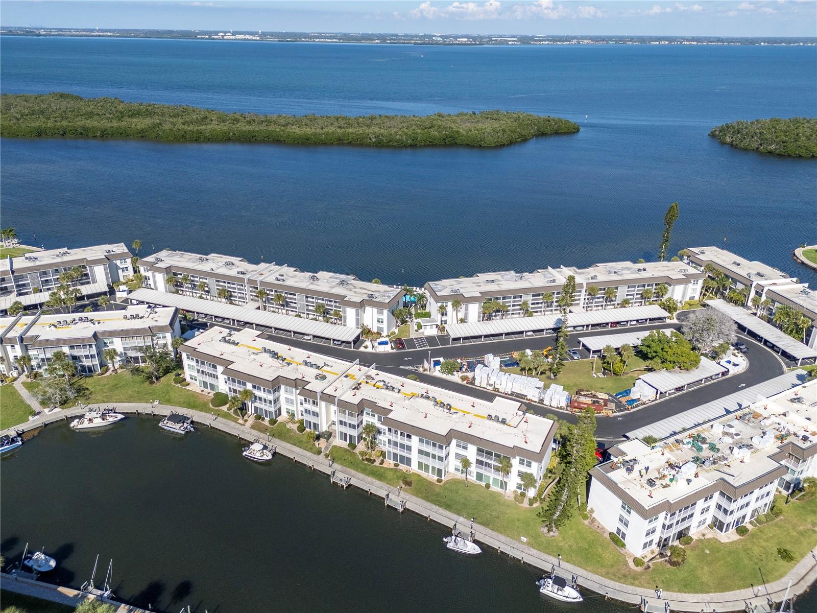 Image 49 of 78 For 4390 Exeter Drive 305