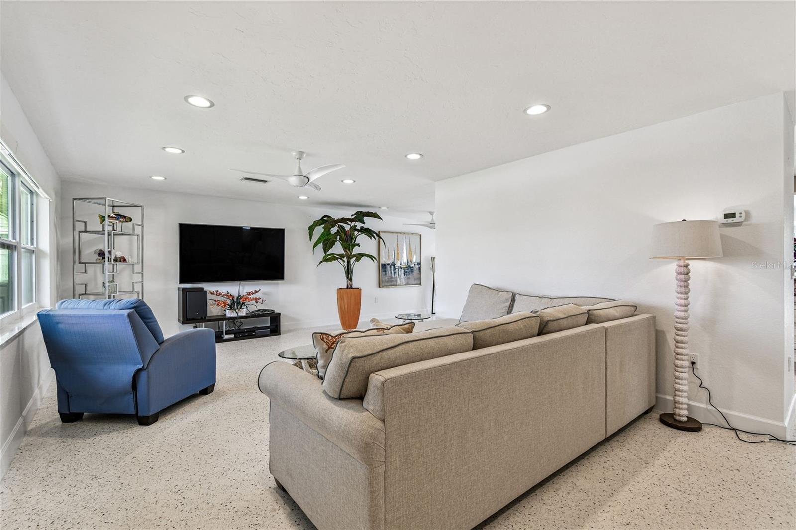 Image 11 of 94 For 4911 Bimini Drive