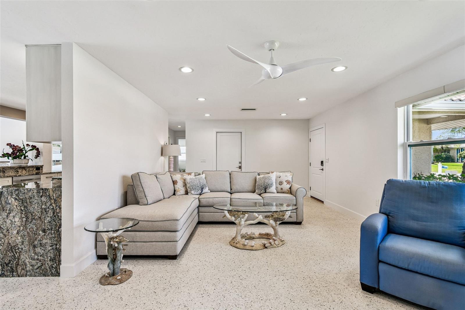 Image 15 of 94 For 4911 Bimini Drive