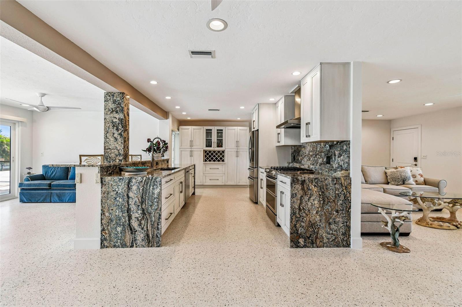 Image 18 of 94 For 4911 Bimini Drive