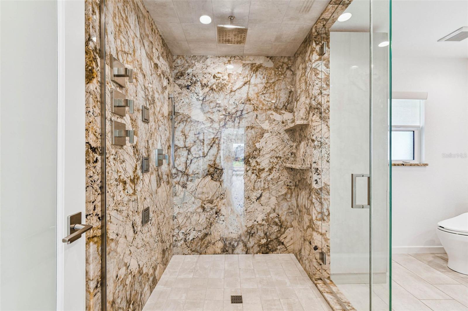 Image 42 of 94 For 4911 Bimini Drive