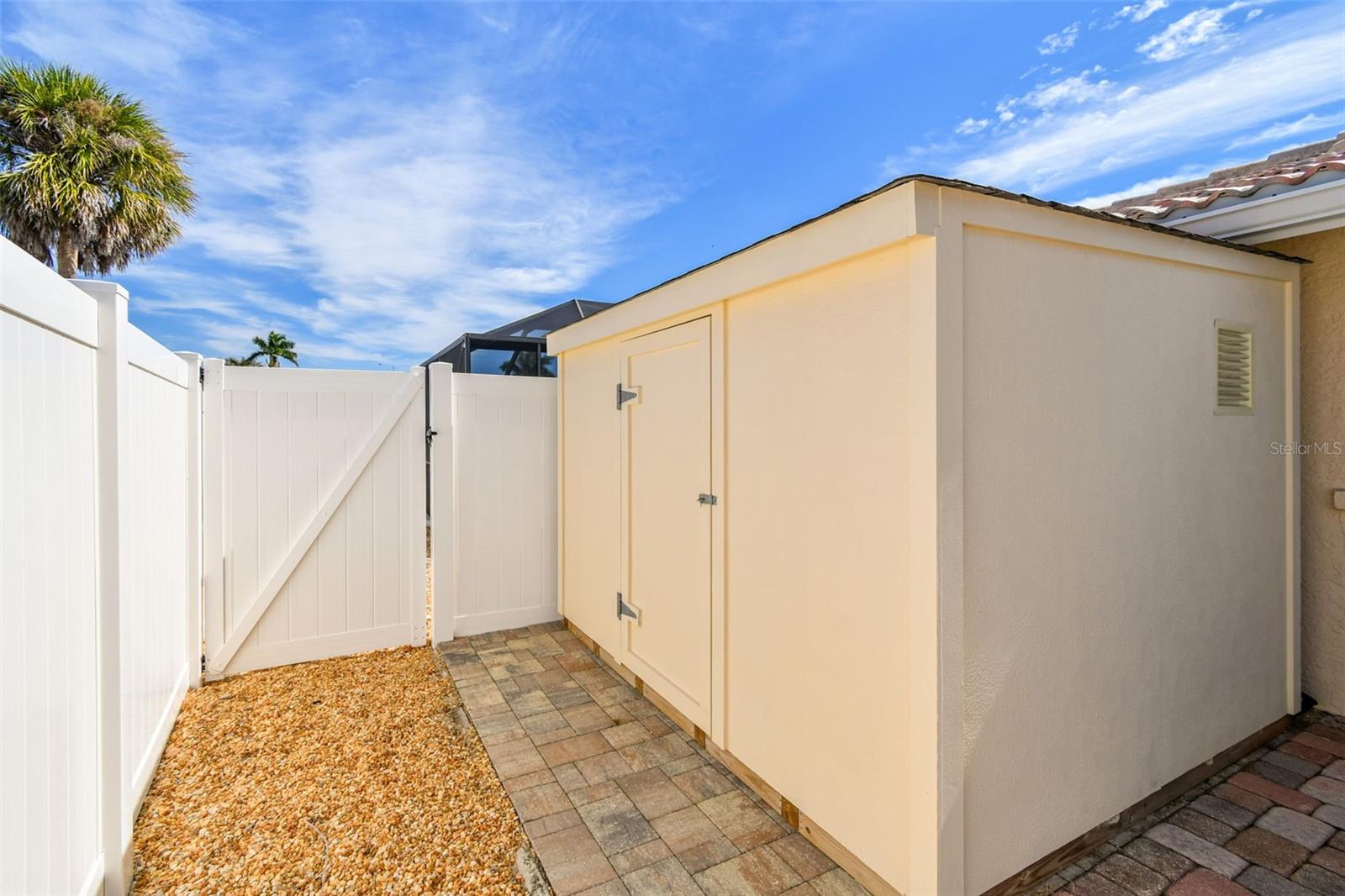 Image 73 of 94 For 4911 Bimini Drive