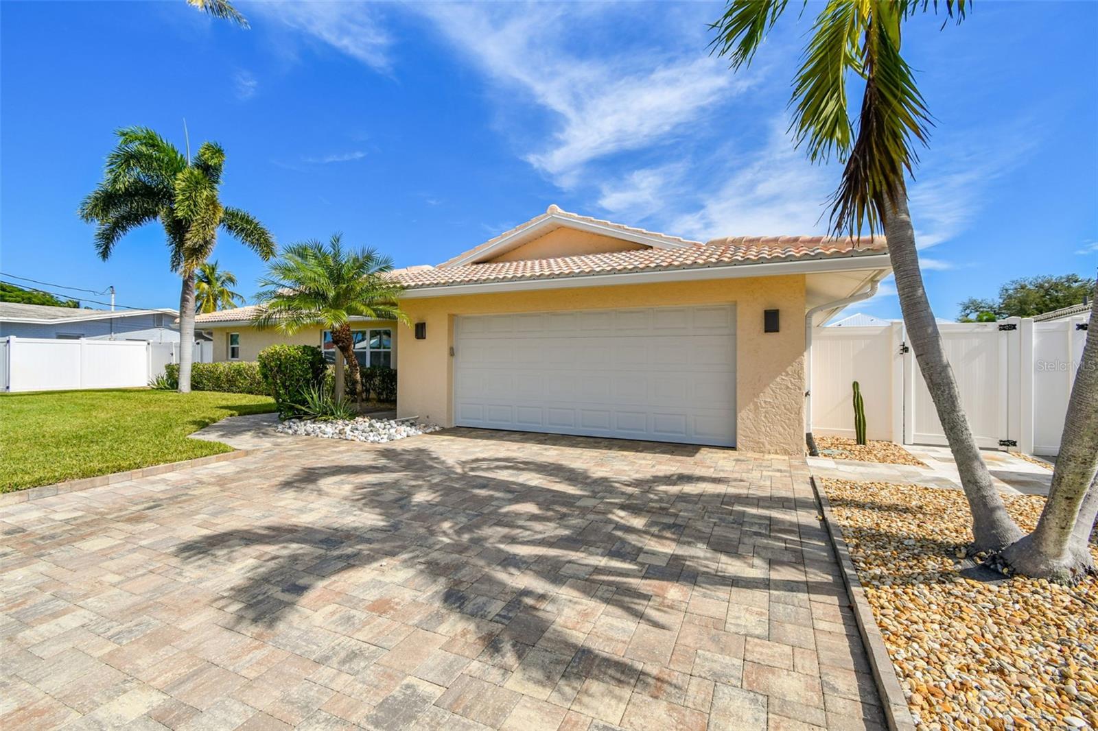 Image 8 of 94 For 4911 Bimini Drive