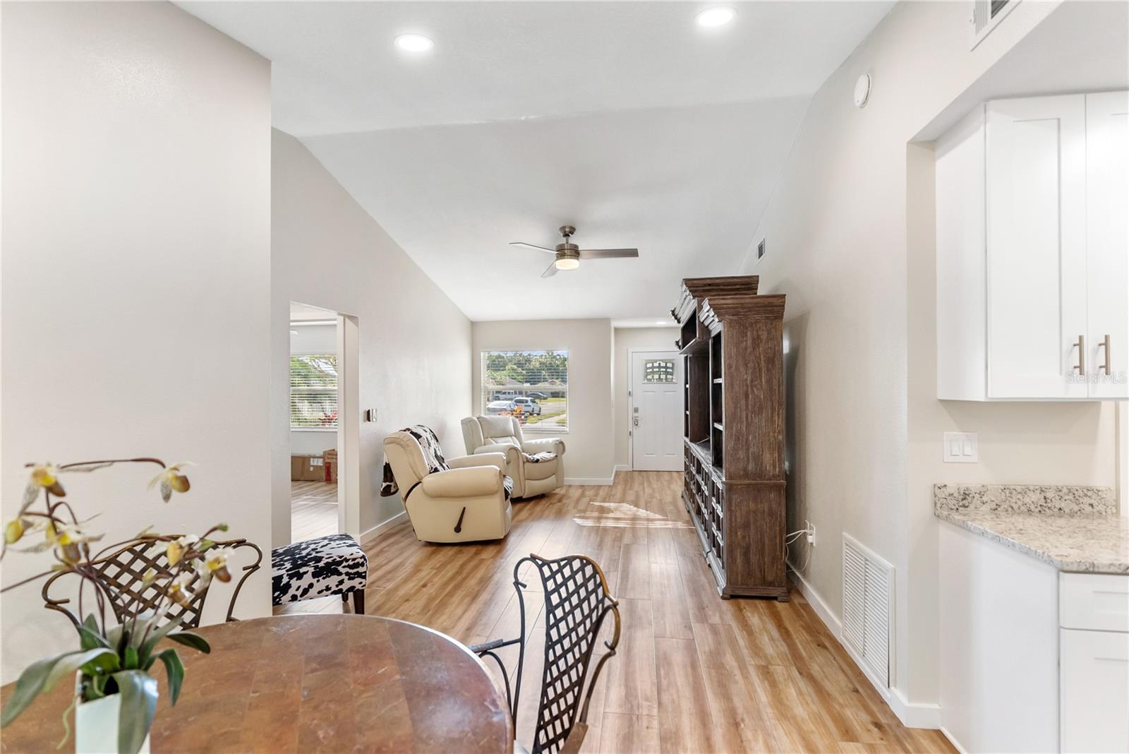 Image 15 of 29 For 4532 Shade Avenue