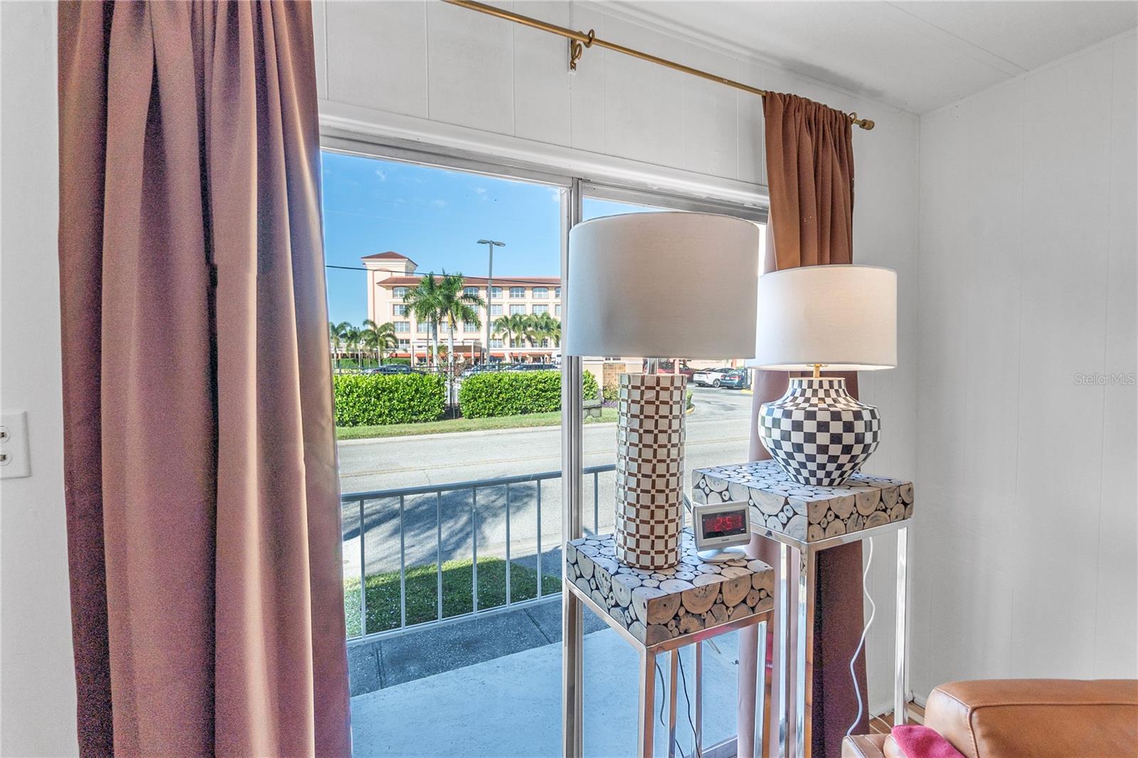 Image 12 of 44 For 1709 21st Avenue W