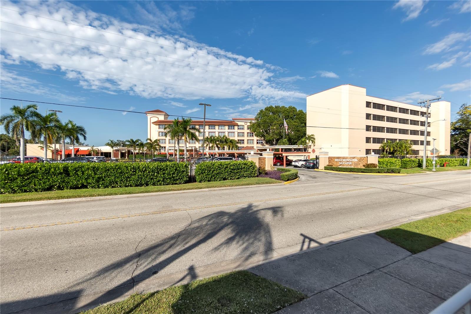 Image 13 of 44 For 1709 21st Avenue W