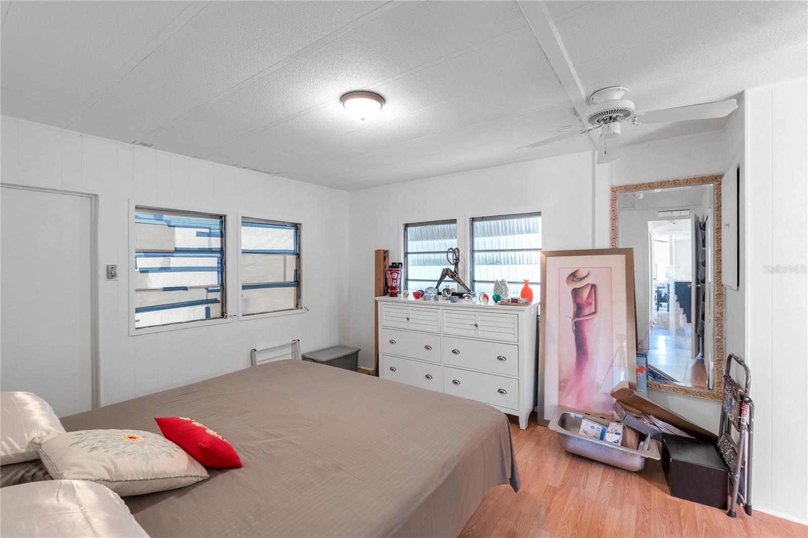 Image 16 of 44 For 1709 21st Avenue W