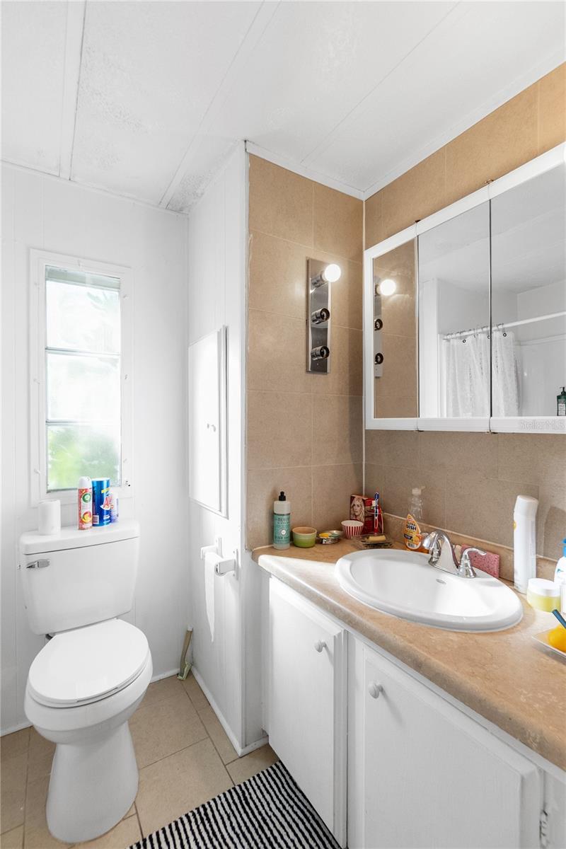 Image 25 of 44 For 1709 21st Avenue W